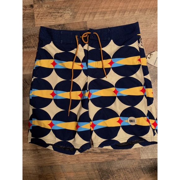 🌻 .•2 For $10•. 32 Swim Trunks Paradise City - Picture 1 of 5